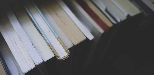 Guru Dilarang Jual Buku ke Murid