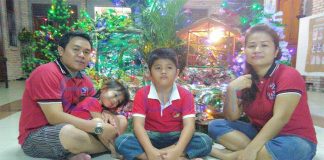 Berbusana Sarimbit Rayakan Natal, Kompak, Harmonis dan Romantis