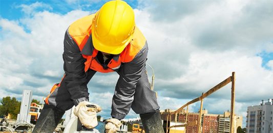 Pertumbuhan Industri (Masih) Bergantung Proyek Pemerintah