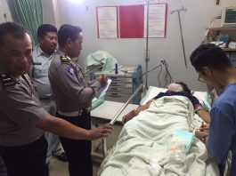 Disambar Mobil Box Pejalan Kaki Kritis