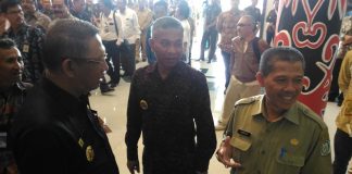 Pencetus Patung Kuntilanak Daftar Pilgub Kalbar 2018