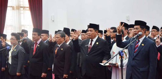 Tahun Baru Pejabat Baru