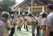 BREAKING NEWS: Puluhan Pelajar SMA Datangi Mapolres Sekadau.