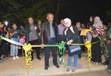 Malam Tahun Baru, Resmikan Dua Taman