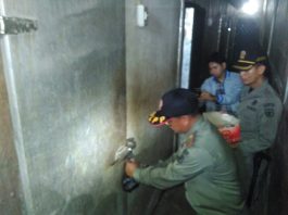 Toko Sinar Laut Disegel