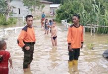 Banjir Bandang Terjang Puluhan Rumah di Sekadau Hilir