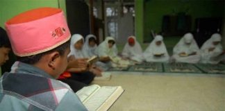Pandai Mengaji Syarat Utama Melanjutkan Sekolah