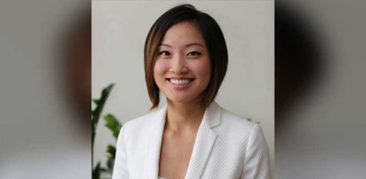 Lahir dan Besar di Singapura Namun Dekat dengan Surabaya