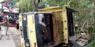 Ngantuk, Truk Terbalik