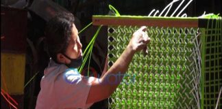 Datangkan Penganyam dari Jawa Demi Transfer Ilmu