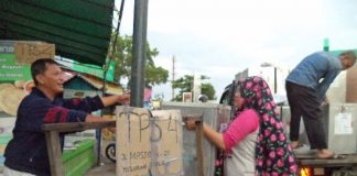 Singkawang Hujan Lebat Logistik Pemilu di Kelurahan Melayu Didistribusikan Sore