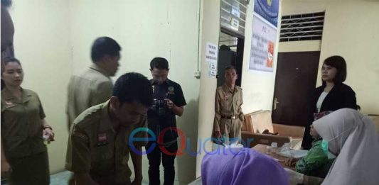 Pegawai Kesbangpolinmas Kaget Mendadak Dites Urin