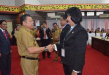 Gubernur: Dinas Kesehatan Itu Pungut-pungut Duit Obat HIV