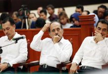 Bos-bos Gafatar Dituntut  Sepuluh dan 12 Tahun