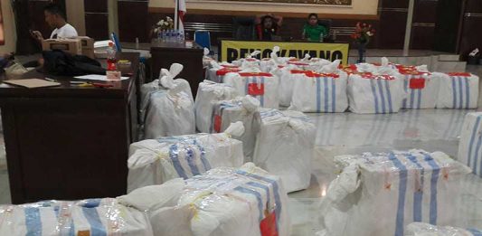 3.960 Unit Handphone Ditinggalkan di Hutan