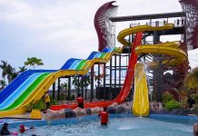 Suguhkan Marching Band dan Atraksi Barongsai