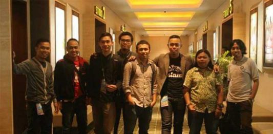 Ada Kebanggaan Kalau Bisa Nonton Duluan