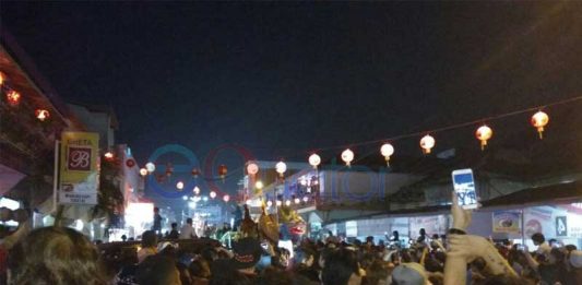 Naga Terpanjang se Indonesia Ramaikan Pawai Lampion