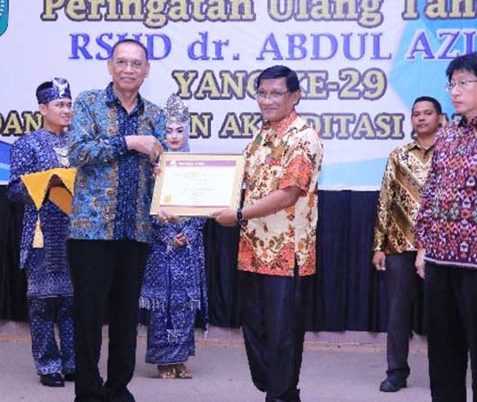 Mencekal Pasien Berobat ke Malaysia