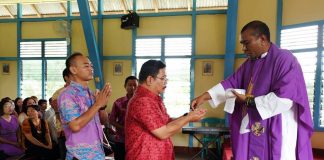 Bupati Banggakan Kerja Keras Pastor