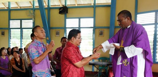 Bupati Banggakan Kerja Keras Pastor