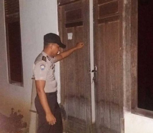 Giliran Polisi Ketuk Pintu Rumah Warga
