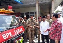 Wagub Puji Kerja Petugas Damkar