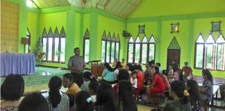 Kapolsek Datangi Gereja dan Masjid