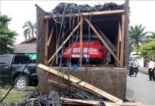 Truk Fuso Angkut Dua Unit Porsche