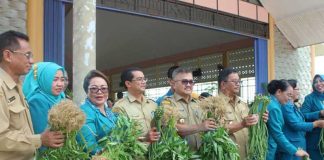 Bupati Kritik Ibu-ibu Nunggu Mamang Sayur