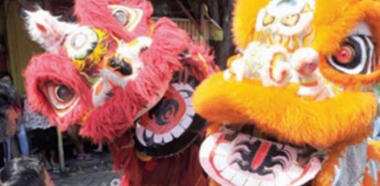 Tradisi Leluhur, Barongsai Blusukan ke Lorong Kampung