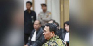Kuasa Hukum Ahok Nilai Tuntutan JPU Ragu-ragu