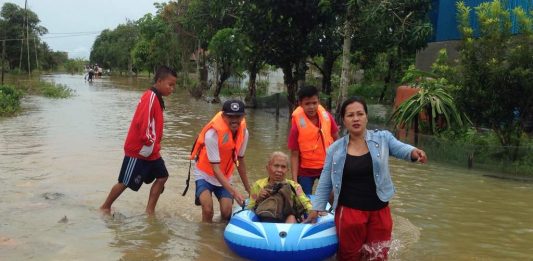 Hujan 15 Jam, Banjir Lumpuhkan Sukadana