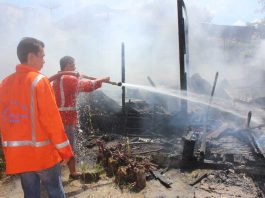 Harta Ludes Dilahap Api Tinggal Baju dan Kemban