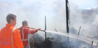 Harta Ludes Dilahap Api Tinggal Baju dan Kemban