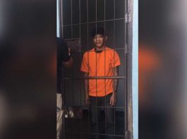 Warga Malaysia Sembunyi di Bawah Jok Mobil