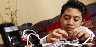 Berawal dari Hobi Utak-atik Robot