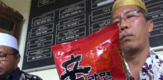 Kandungan Babi di Empat Merek Mi Instan