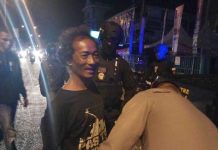 Ketawa Lihat Lawannya KO Bersimbah Darah