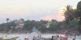 Perang-perangan di Sungai Sekadau