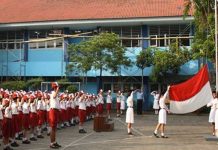 Lagu Indonesia Raya Wajib Tiga Stanza