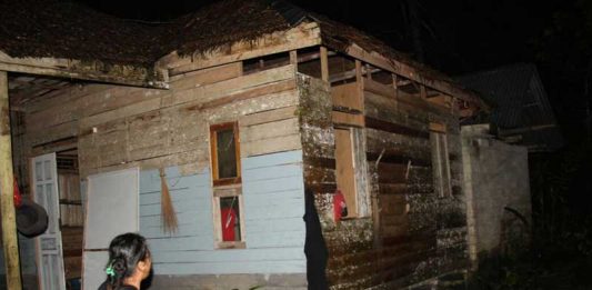 Korban Puting Beliung Minta Bantuan