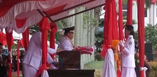 Upacara HUT Kemerdekaan RI Ke 72 Di Kantor Gubernur Kalbar