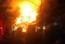 Deretan Rumah Dua Lantai Di Gang Perintis Dilahap Api
