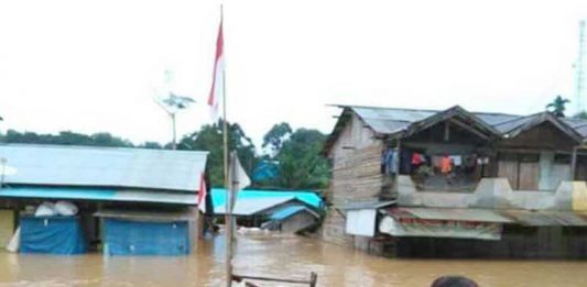16 Desa Tenggelam Puluhan Rumah Hanyut