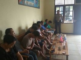 Tak Sadar Dikepung Polisi