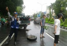 Pikap Rusak di Tengah Jl Ayani Ganggu Arus Padat Lantas