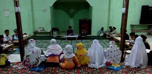 Hafal 15 Juz Diberangkatkan Umroh