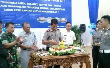 Lalu Lintas di Kubu Raya Masih Semberaut Jajaran Satlantas Polresta Pontianak dan Pemkot Pontianak menggelar syukuran memperingati HUT Lalu Lintas ke 62