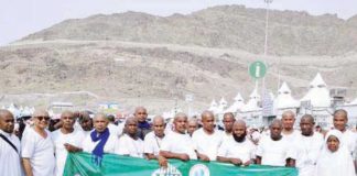 Kepala Suku di Papua Menunaikan Ibadah Haji